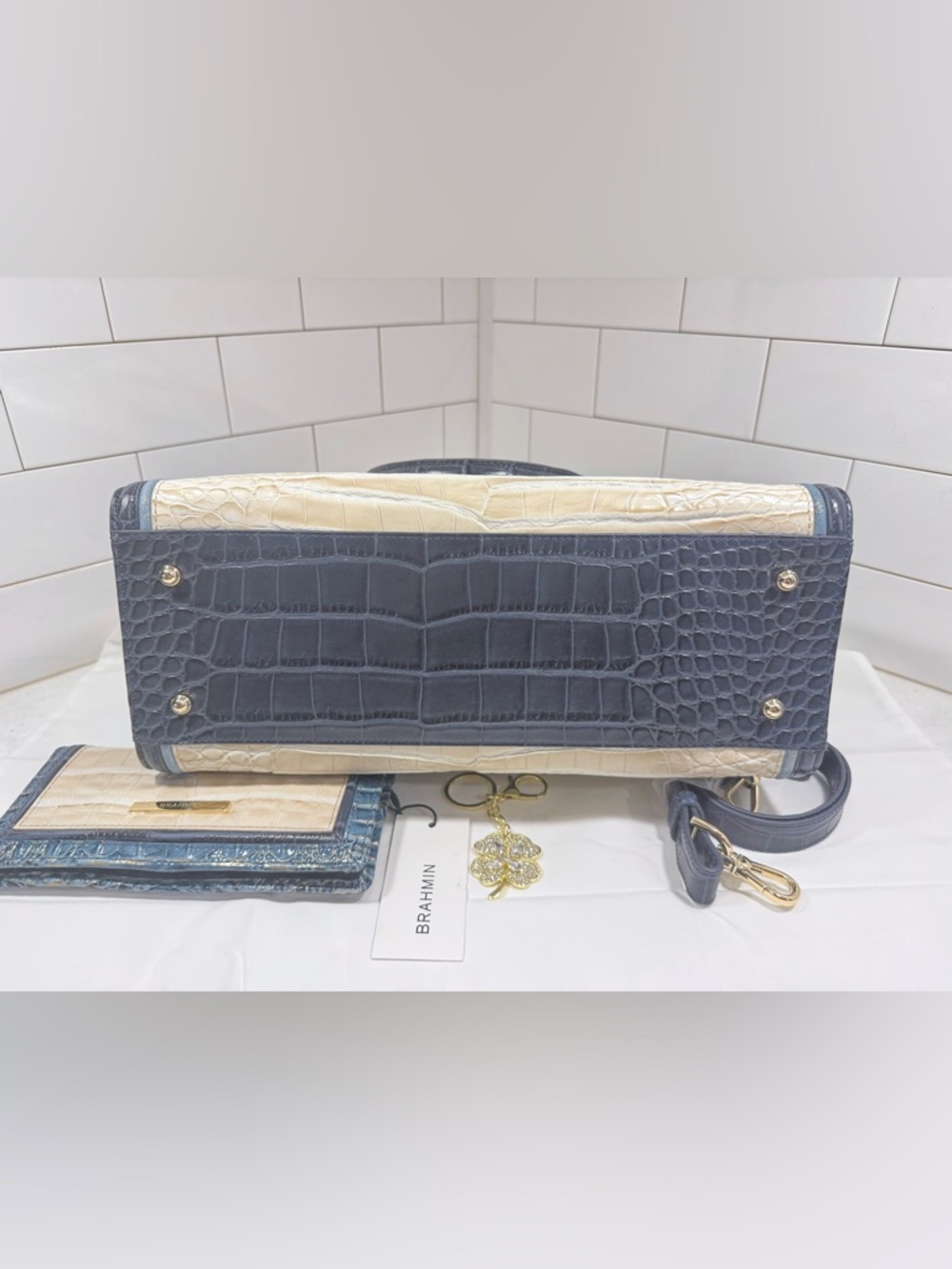 🤍🩵💙✨🐚Brahmin Set 🐚✨💙🩵🤍 - Picture 7 of 9